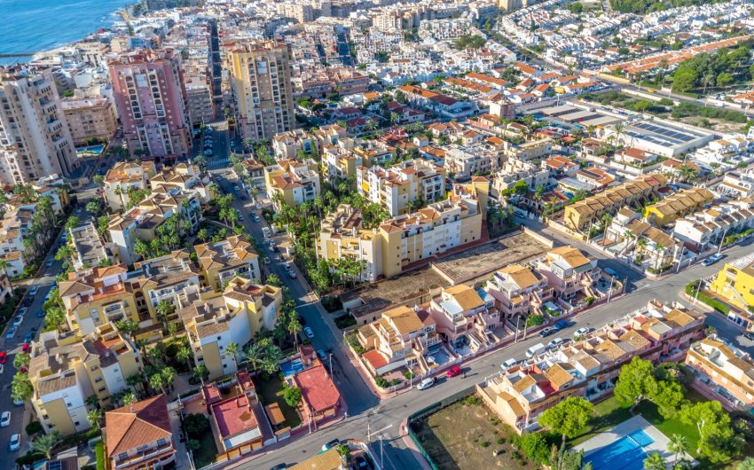 Resale - Apartment -
Torrevieja - Playa del Cura