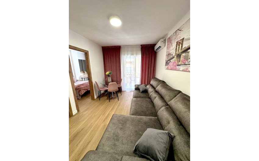 Resale - Apartment -
Torrevieja - Playa del Cura