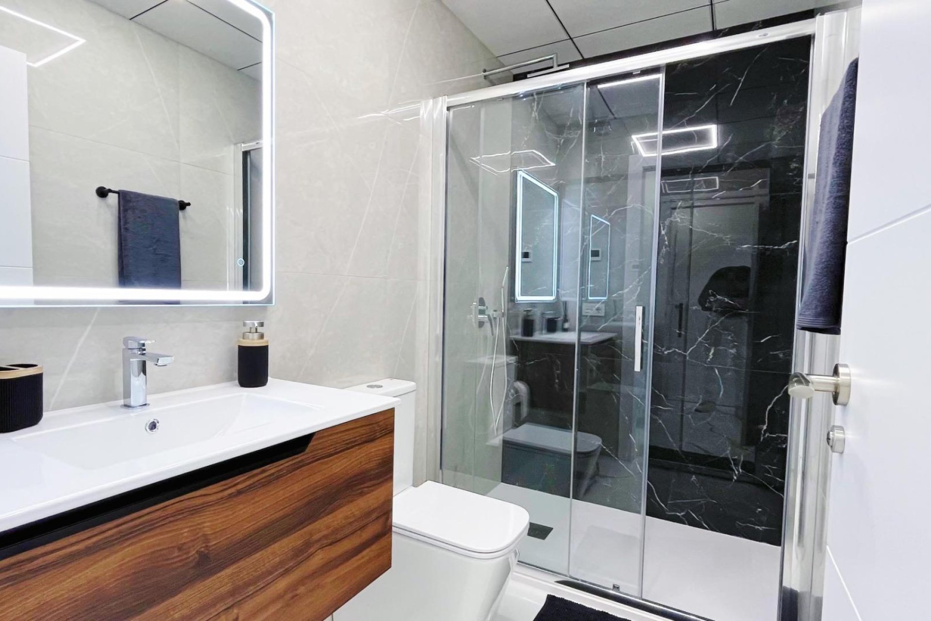 Resale - Apartment -
Torrevieja - Playa del Cura