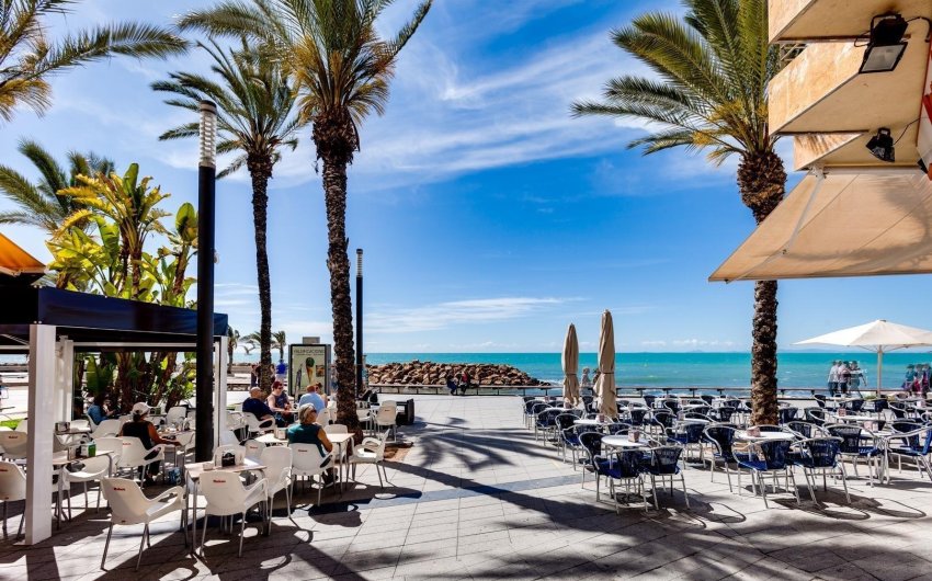 Resale - Apartment -
Torrevieja - Playa del Cura