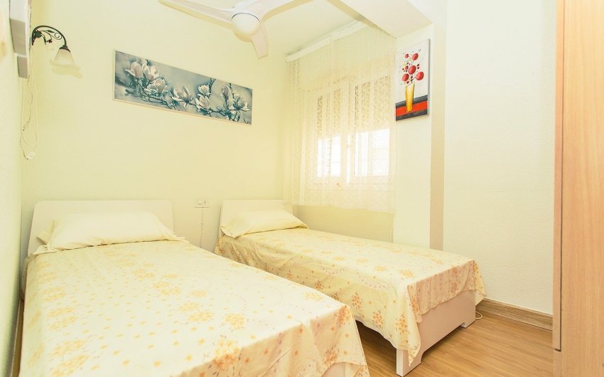 Resale - Apartment -
Torrevieja - Playa del Cura