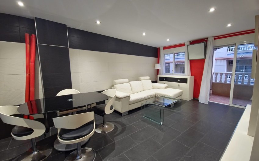 Resale - Apartment -
Torrevieja - Playa del Cura