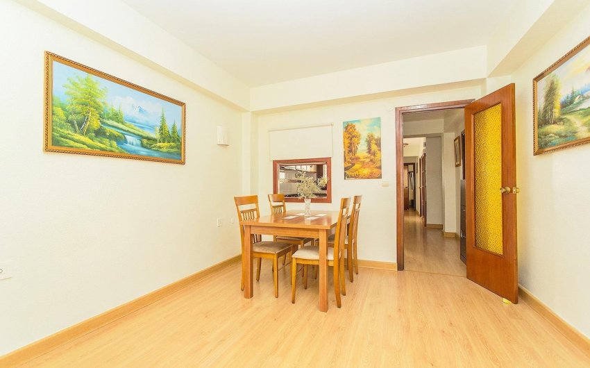 Resale - Apartment -
Torrevieja - Playa del Cura