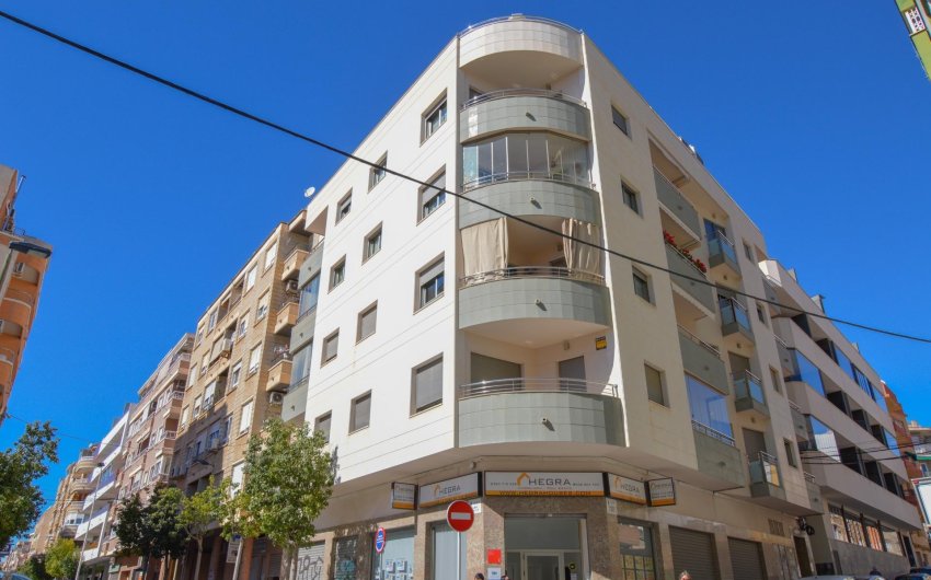 Resale - Apartment -
Torrevieja - Playa del Cura