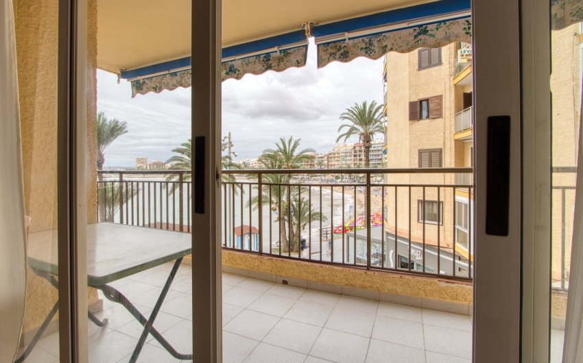 Resale - Apartment -
Torrevieja - Playa del Cura