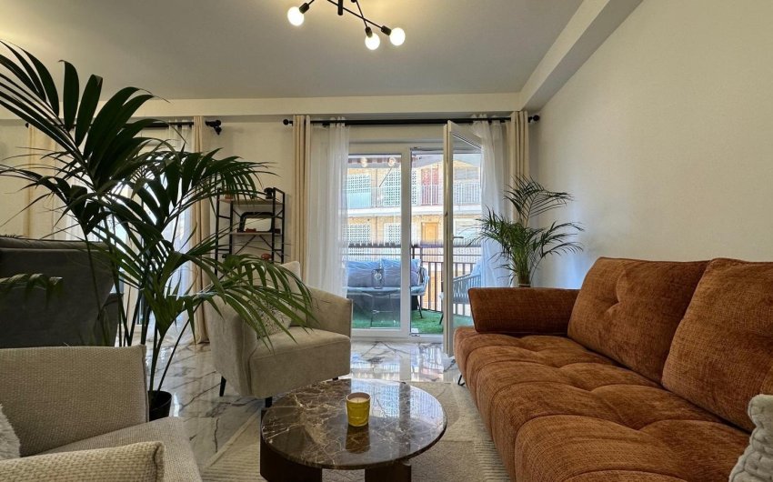 Resale - Apartment -
Torrevieja - Playa del Cura