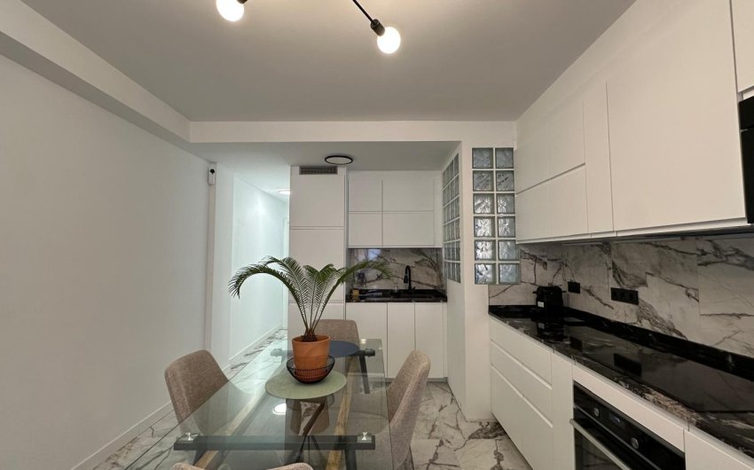 Resale - Apartment -
Torrevieja - Playa del Cura