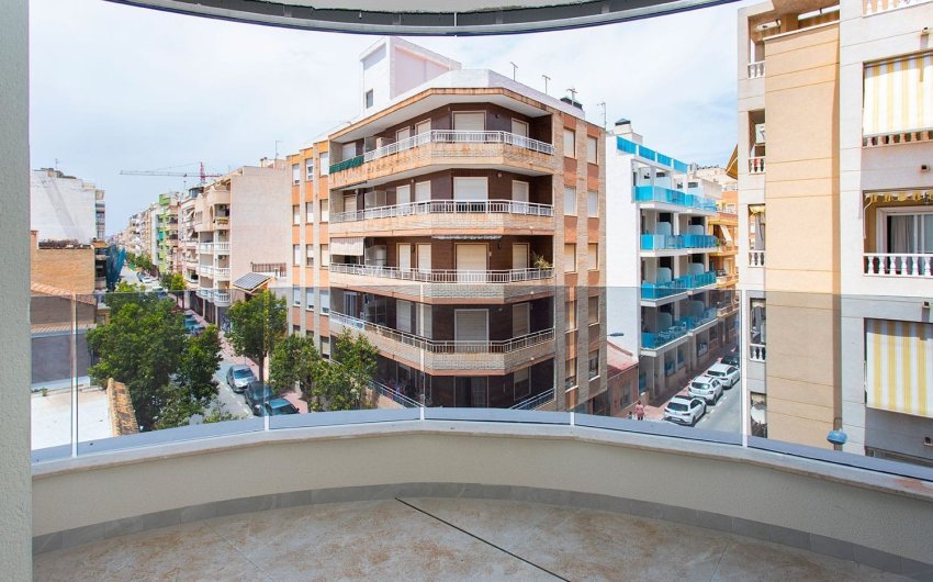 Resale - Apartment -
Torrevieja - Playa del Cura