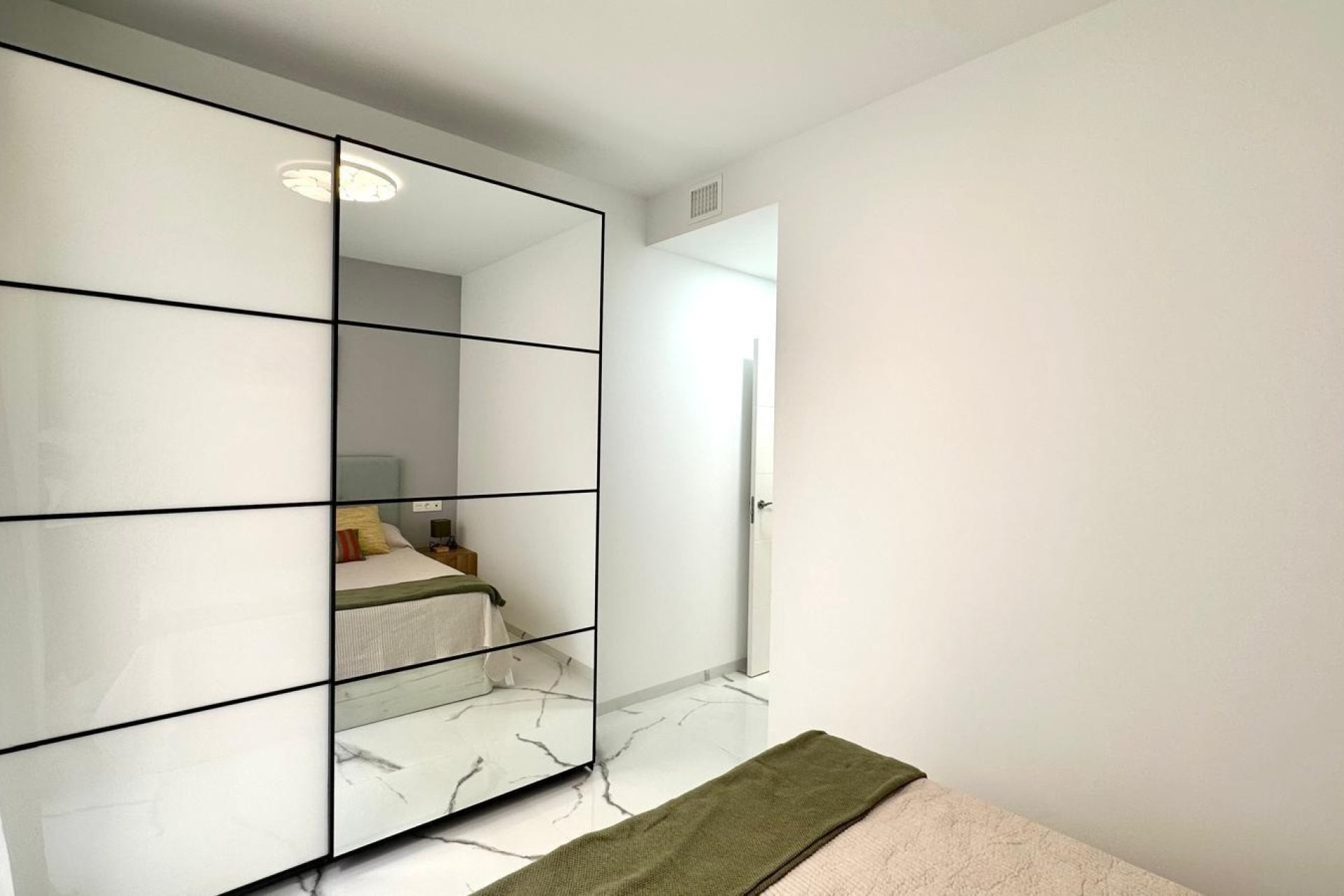 Resale - Apartment -
Torrevieja - Playa del Cura