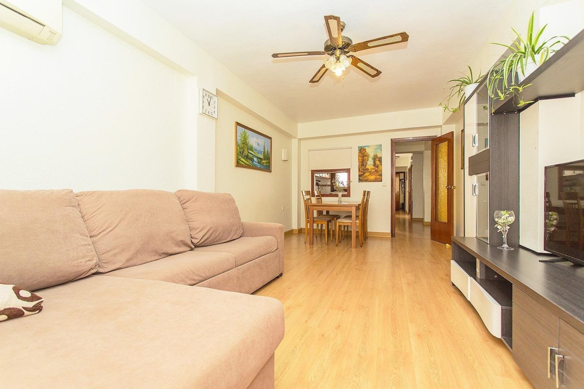 Resale - Apartment -
Torrevieja - Playa del Cura