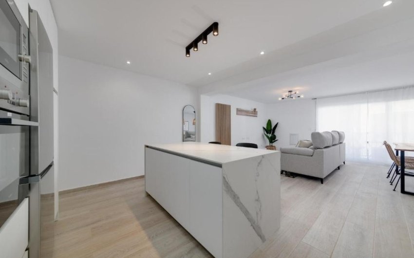 Resale - Apartment -
Torrevieja - Playa del Cura