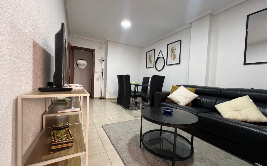 Resale - Apartment -
Torrevieja - Playa del Cura