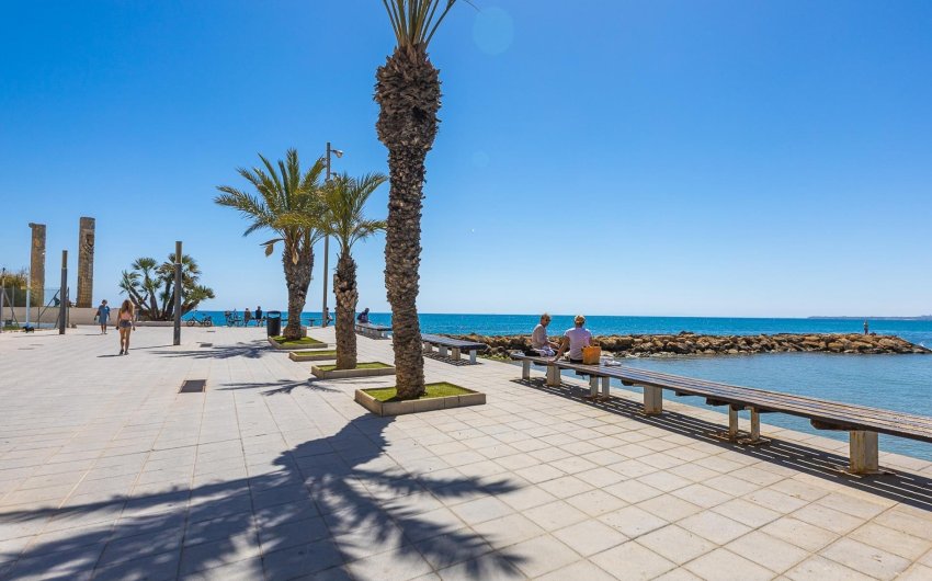 Resale - Apartment -
Torrevieja - Playa del Cura
