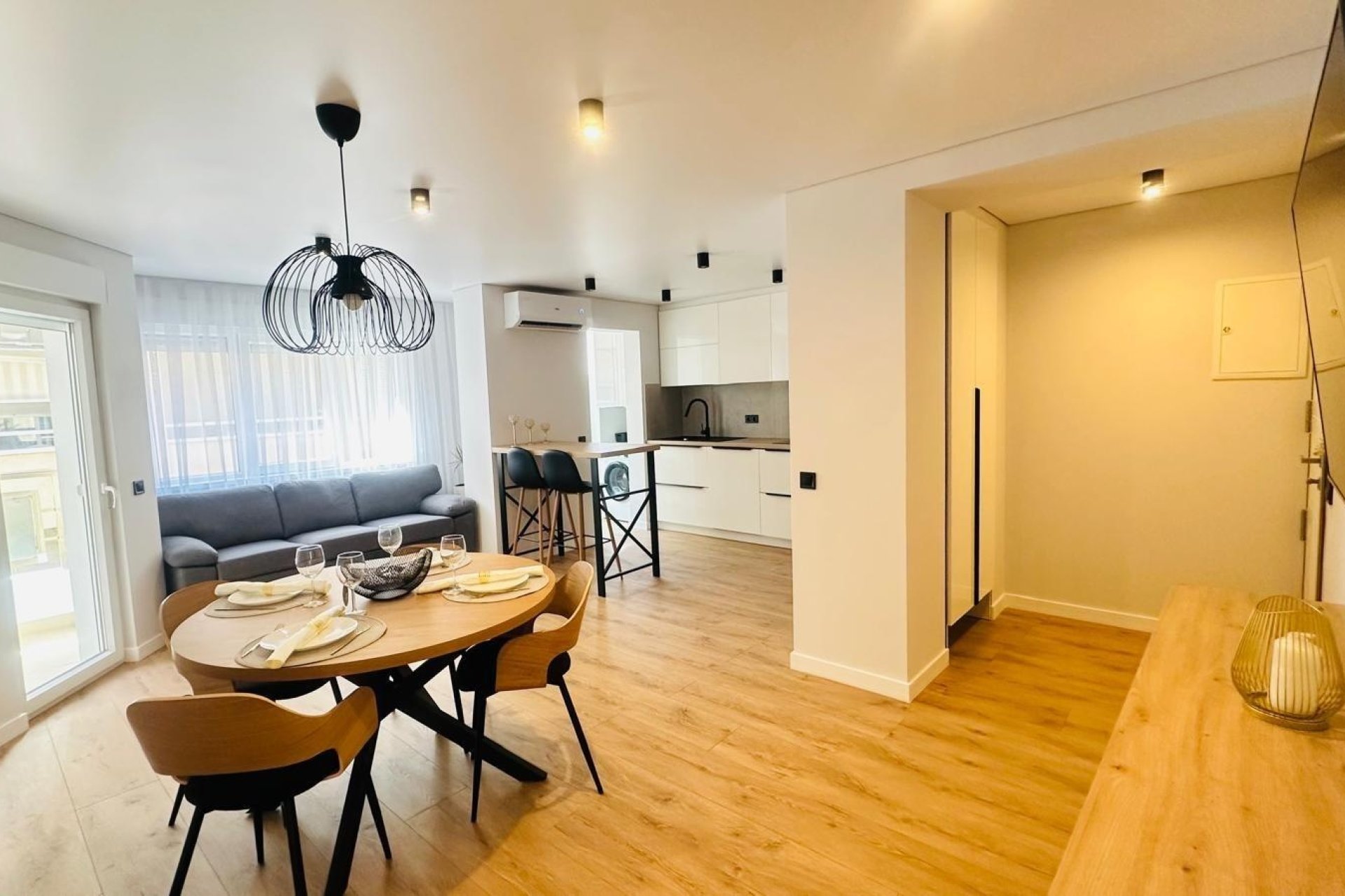 Resale - Apartment -
Torrevieja - Playa del Cura