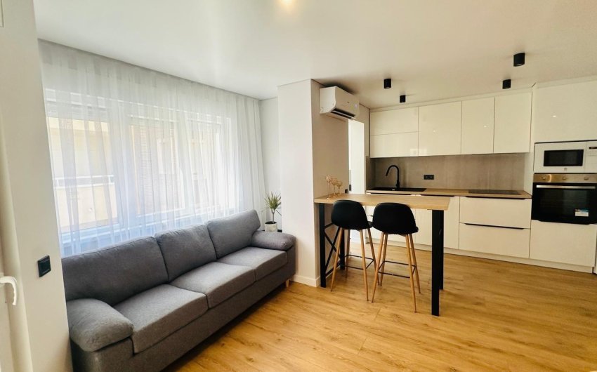 Resale - Apartment -
Torrevieja - Playa del Cura