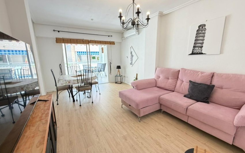 Resale - Apartment -
Torrevieja - Playa del Cura