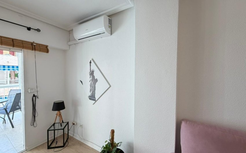 Resale - Apartment -
Torrevieja - Playa del Cura