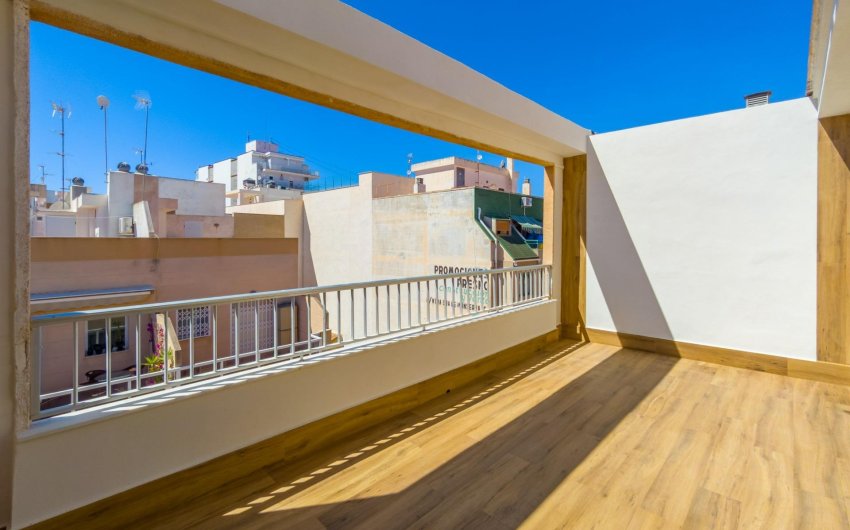 Resale - Apartment -
Torrevieja - Playa del Cura