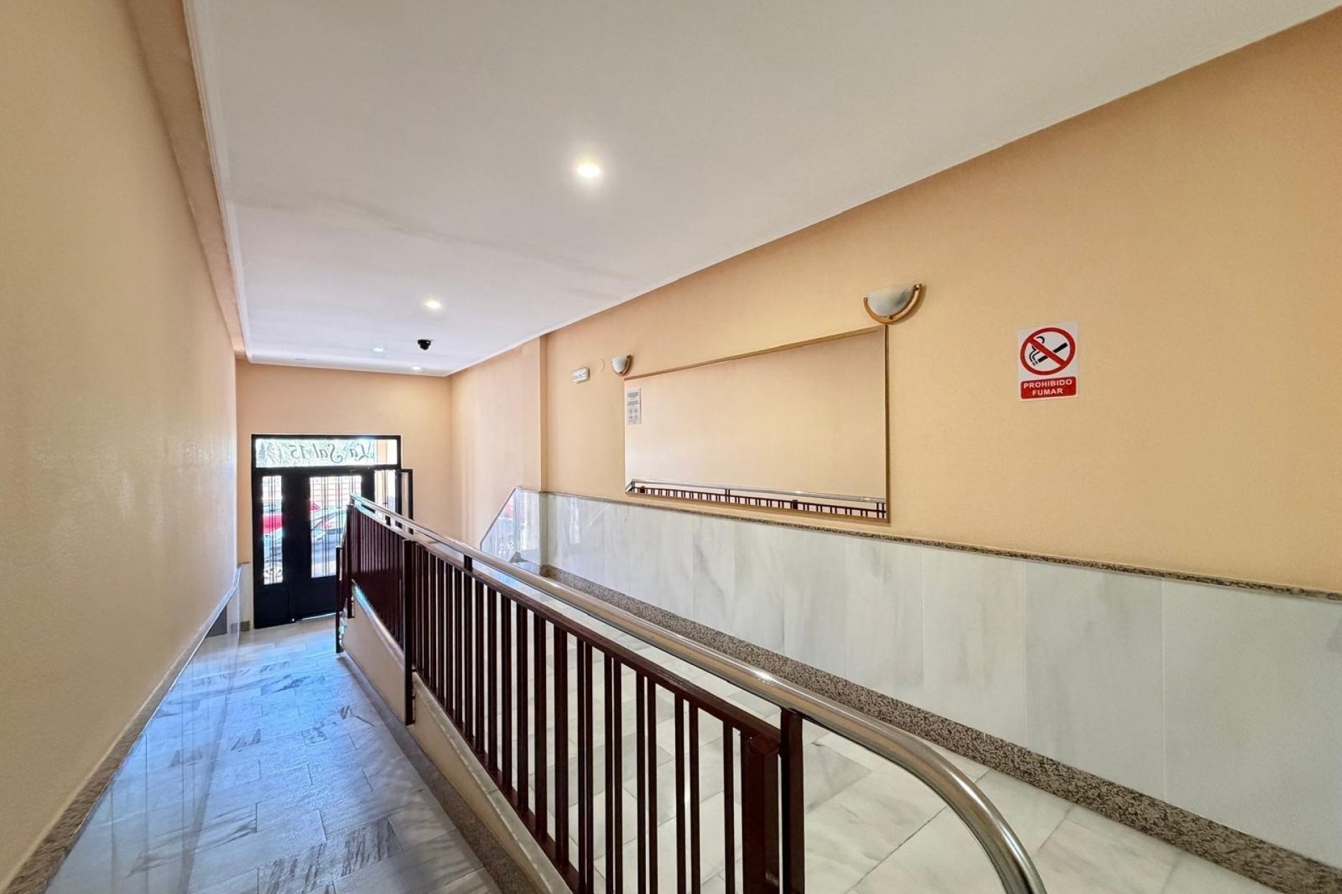 Resale - Apartment -
Torrevieja - Playa del Cura