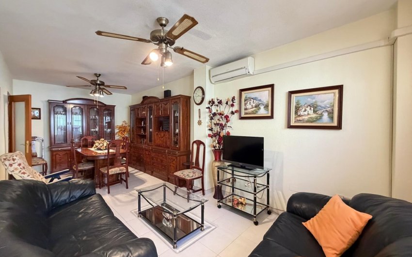 Resale - Apartment -
Torrevieja - Playa del Cura
