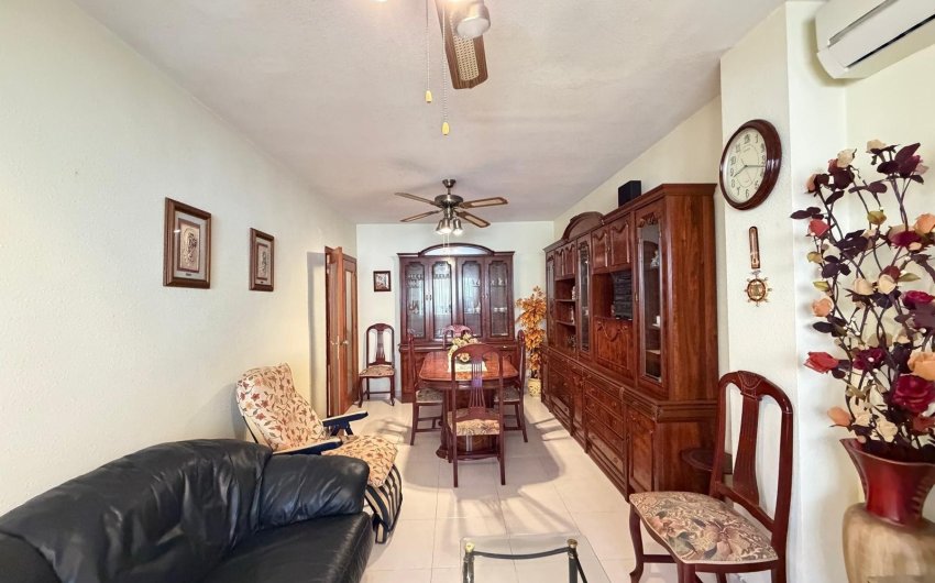 Resale - Apartment -
Torrevieja - Playa del Cura