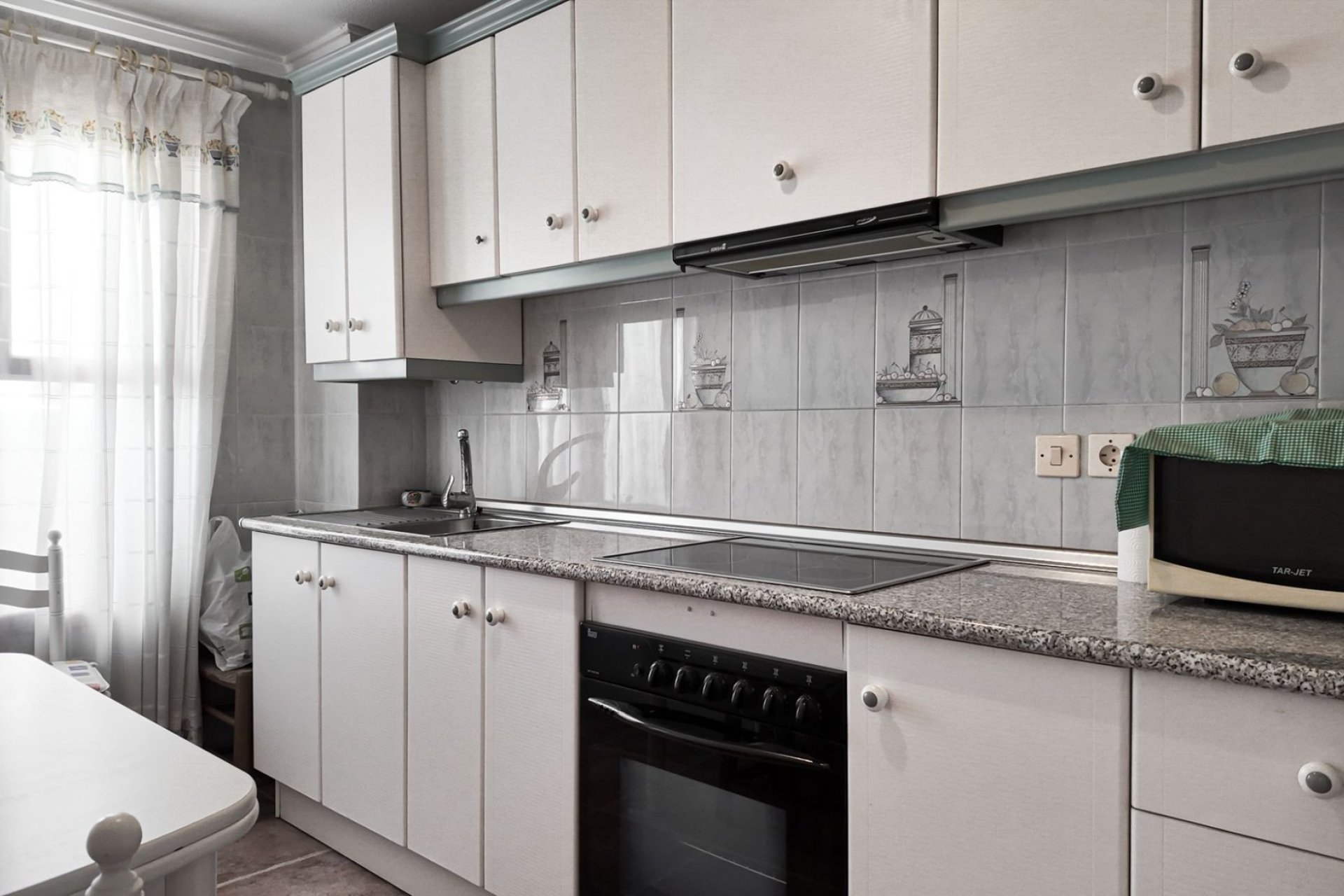 Resale - Apartment -
Torrevieja - Playa Los Naufragos