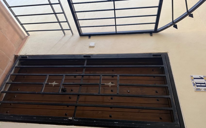 Resale - Apartment -
Torrevieja - Playa Los Naufragos