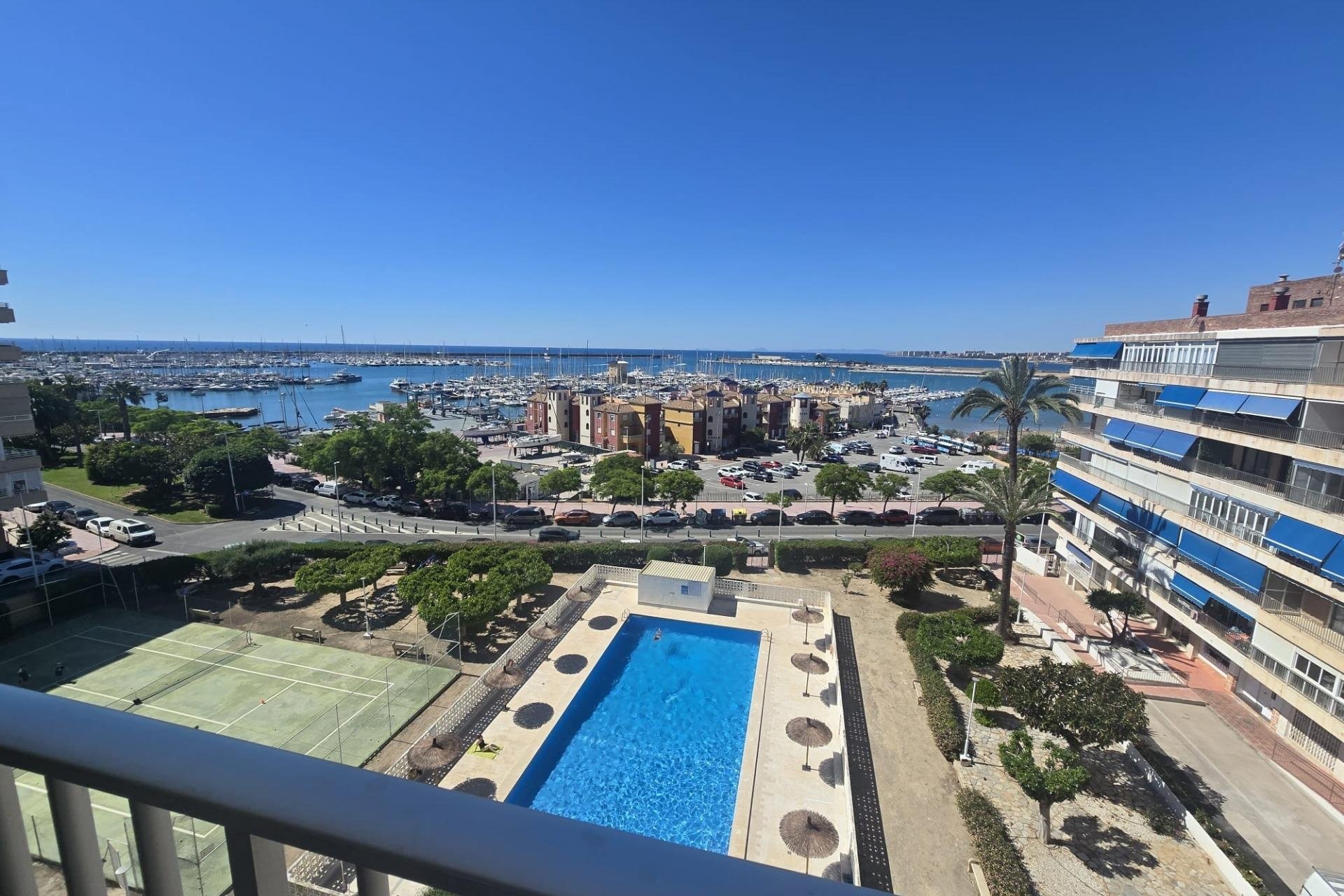 Resale - Apartment -
Torrevieja - Puerto Deportivo Marina Salinas