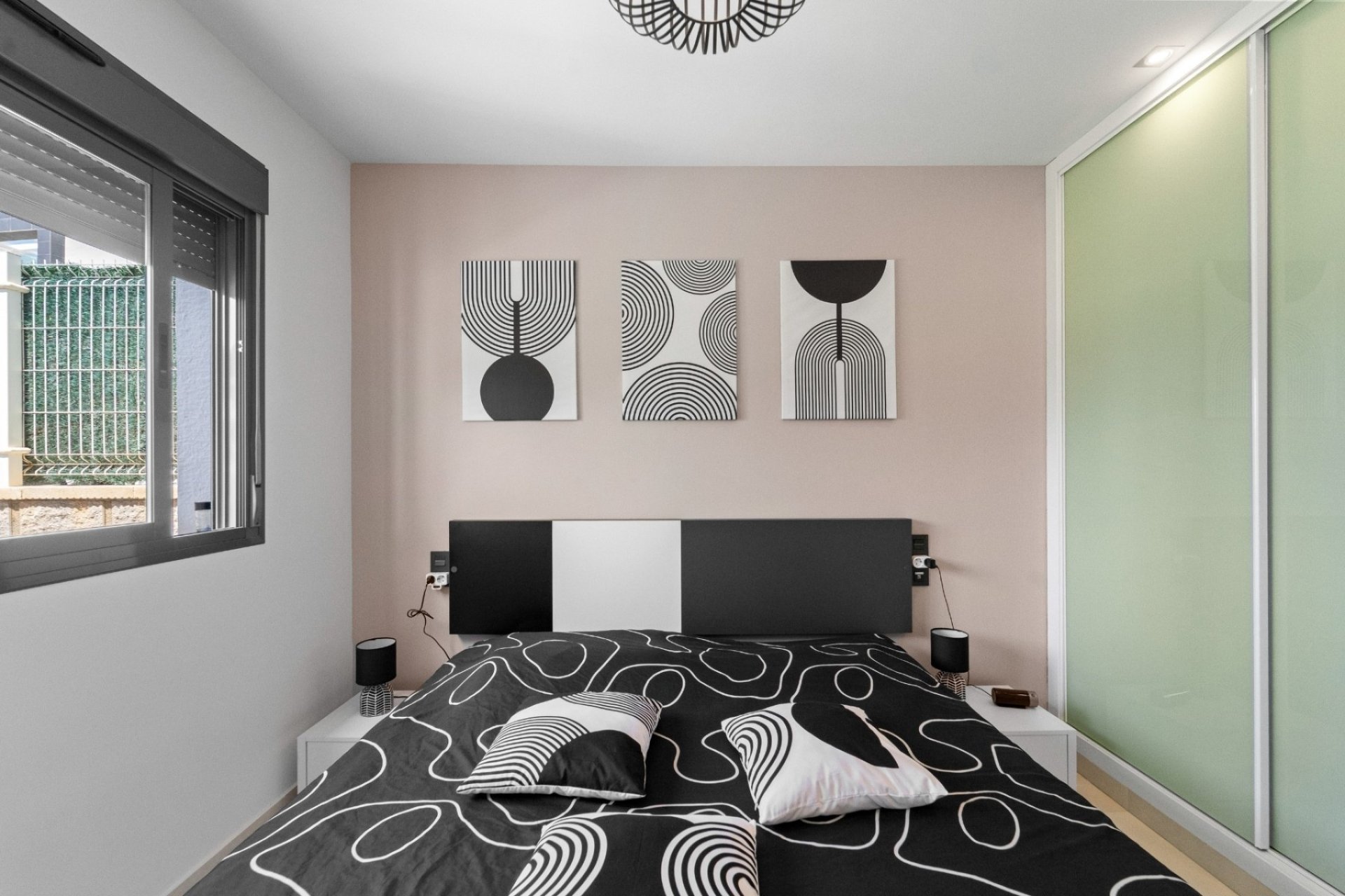 Resale - Apartment -
Torrevieja - Punta Prima