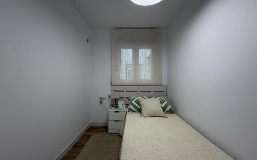 Resale - Apartment -
Torrevieja - Punta Prima