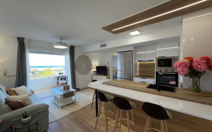 Resale - Apartment -
Torrevieja - Punta Prima