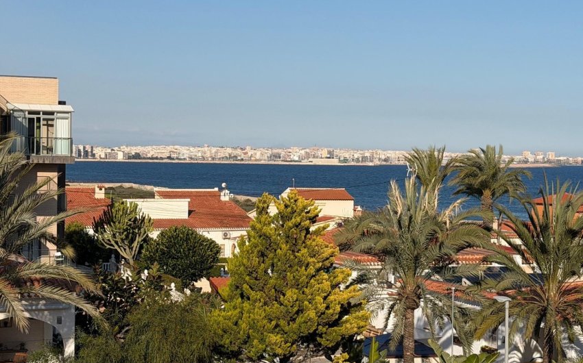 Resale - Apartment -
Torrevieja - Punta Prima