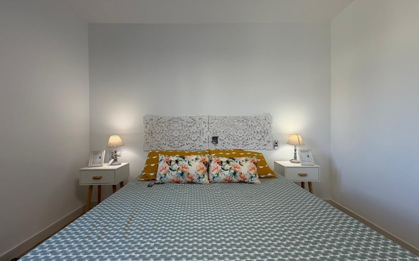 Resale - Apartment -
Torrevieja - Punta Prima