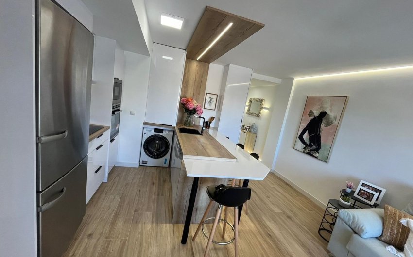 Resale - Apartment -
Torrevieja - Punta Prima