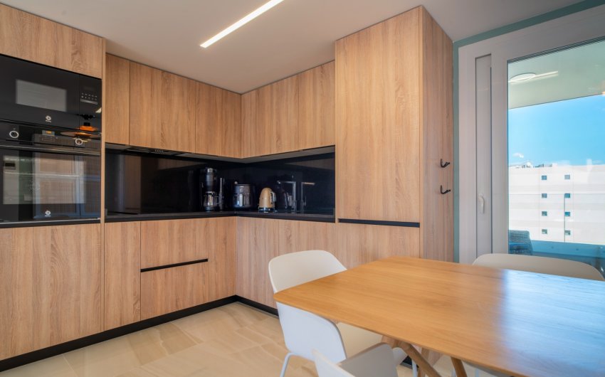 Resale - Apartment -
Torrevieja - Punta Prima