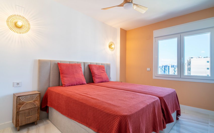 Resale - Apartment -
Torrevieja - Punta Prima