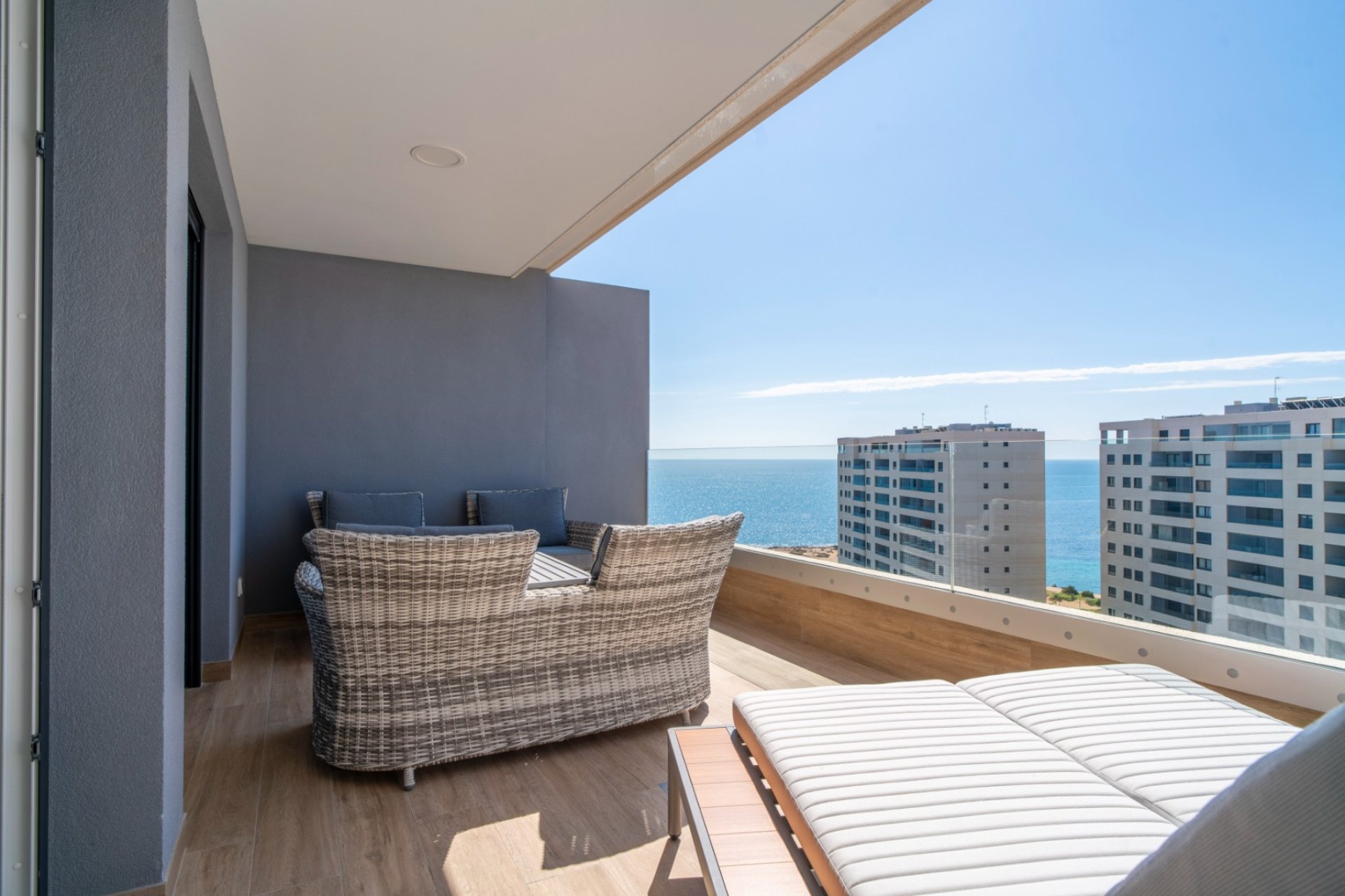 Resale - Apartment -
Torrevieja - Punta Prima