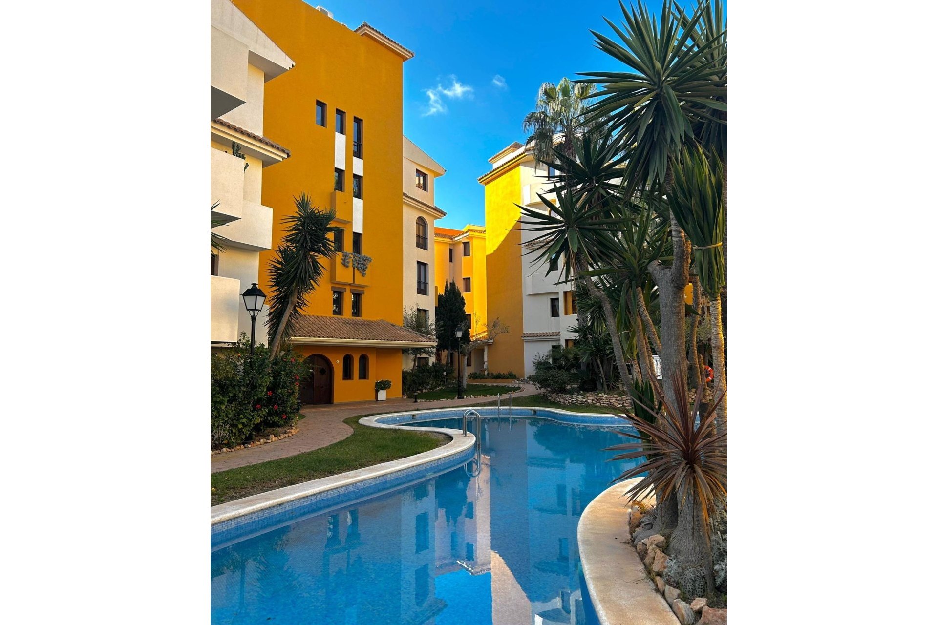 Resale - Apartment -
Torrevieja - Punta Prima