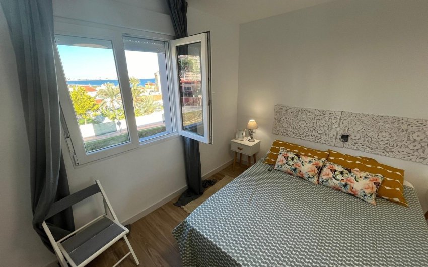 Resale - Apartment -
Torrevieja - Punta Prima