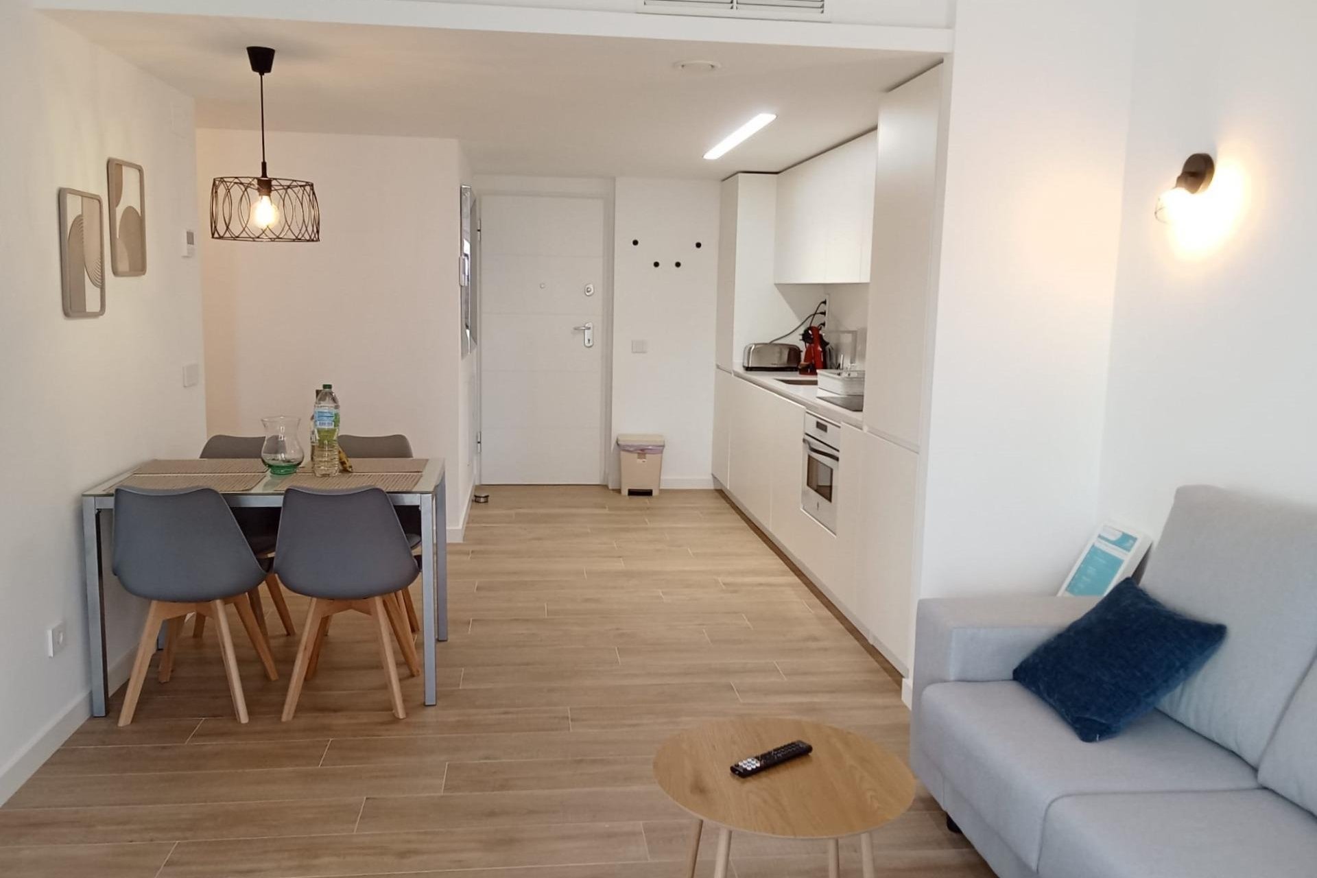 Resale - Apartment -
Torrevieja - Punta Prima