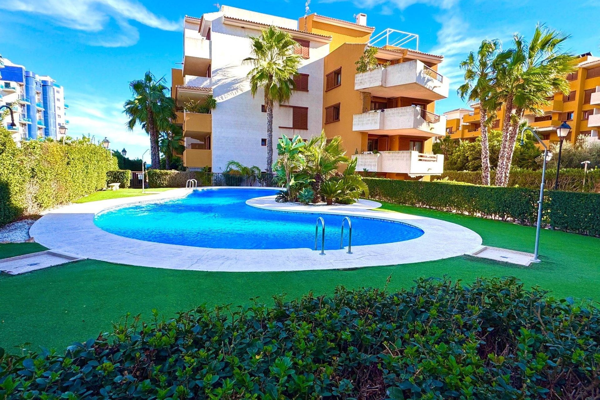 Resale - Apartment -
Torrevieja - Punta Prima