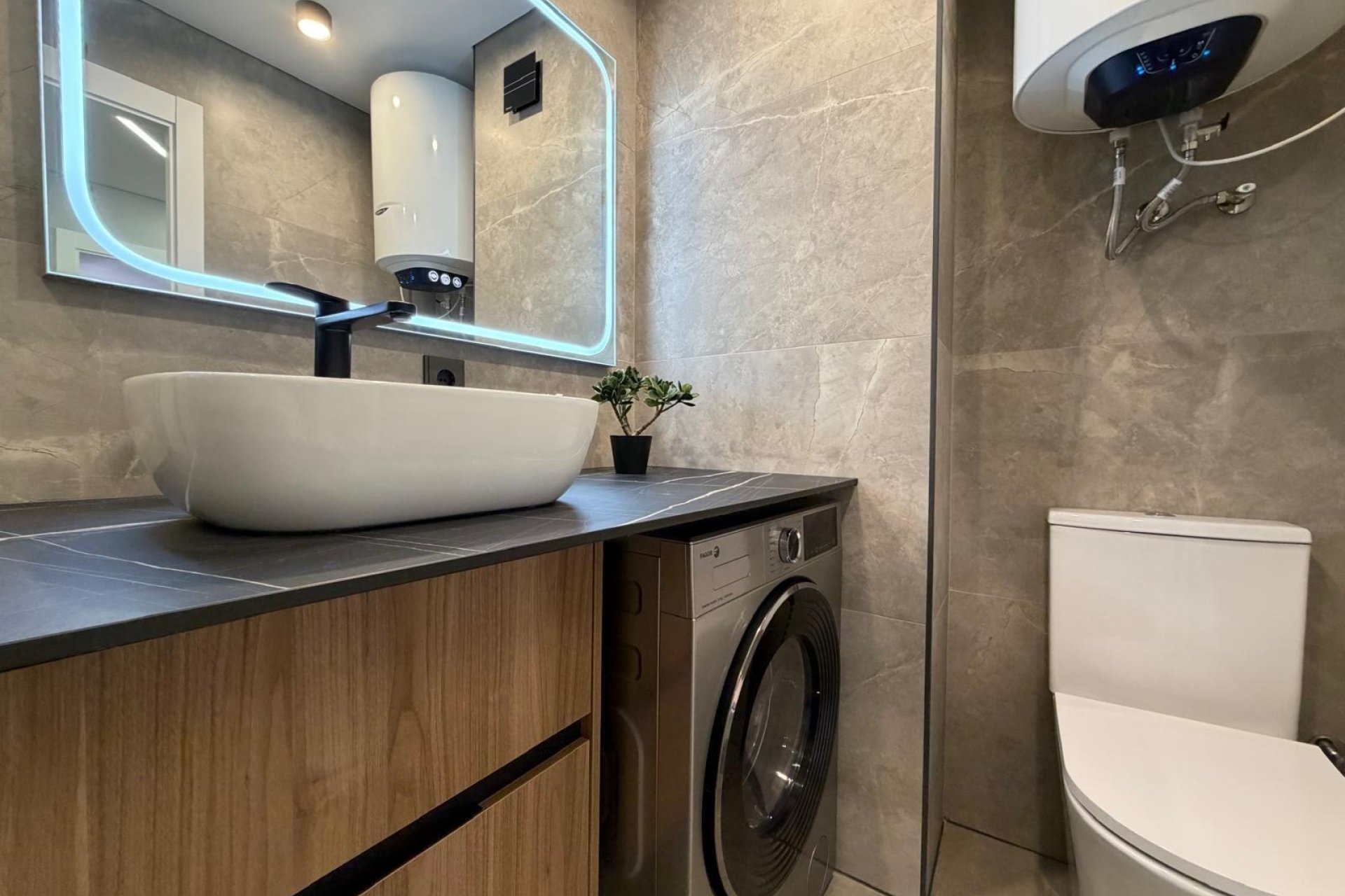 Resale - Apartment -
Torrevieja - Punta Prima