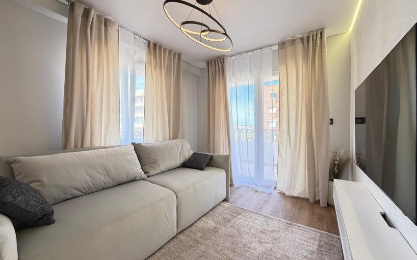 Resale - Apartment -
Torrevieja - Punta Prima
