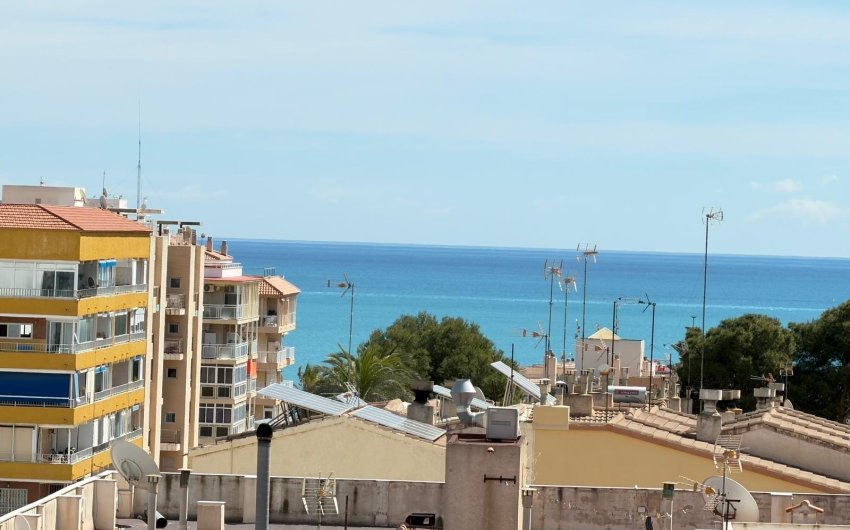 Resale - Apartment -
Torrevieja - Punta Prima