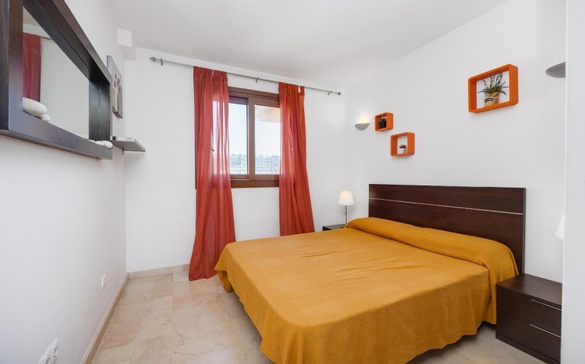 Resale - Apartment -
Torrevieja - Punta Prima