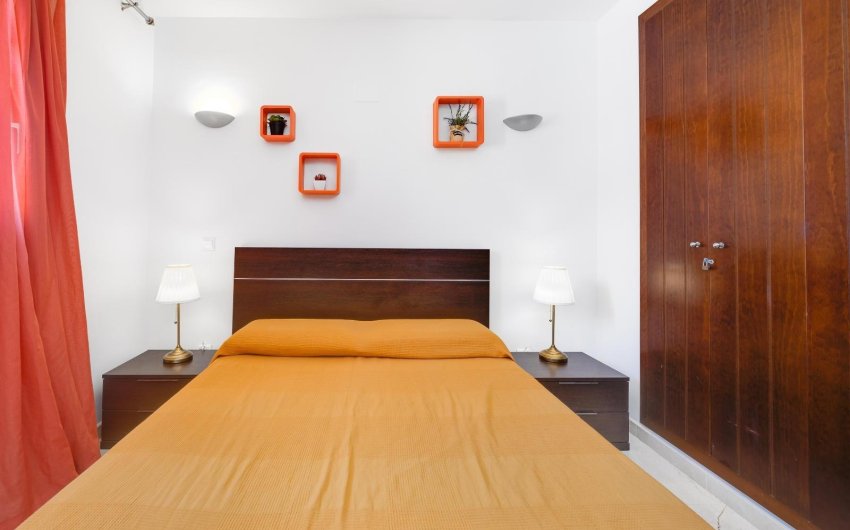 Resale - Apartment -
Torrevieja - Punta Prima