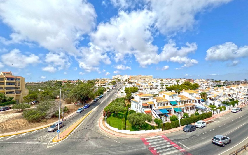 Resale - Apartment -
Torrevieja - Torrelamata - La Mata