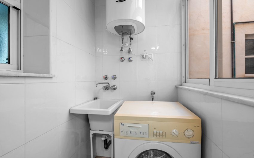 Resale - Apartment -
Torrevieja