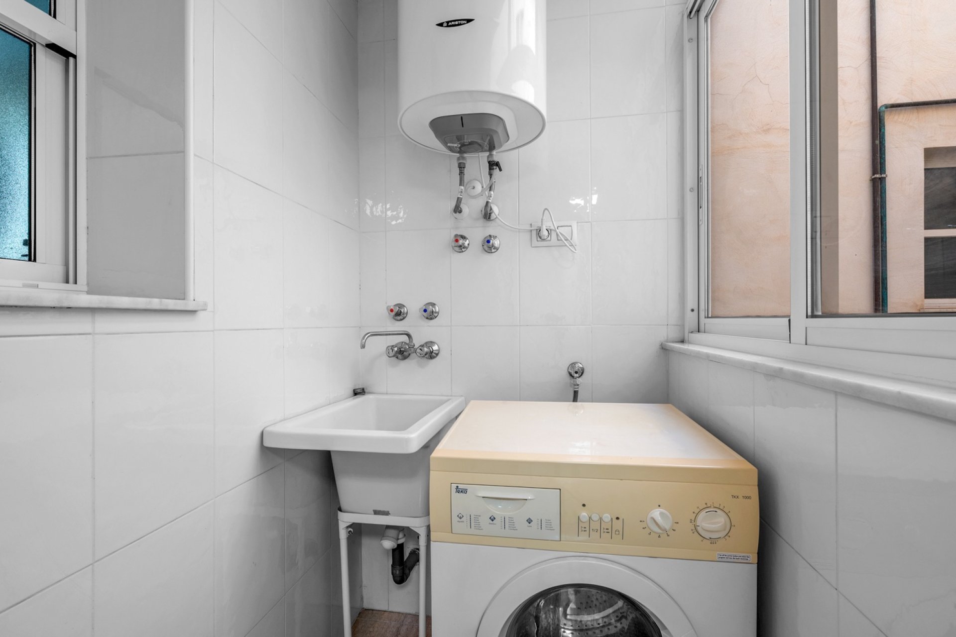 Resale - Apartment -
Torrevieja