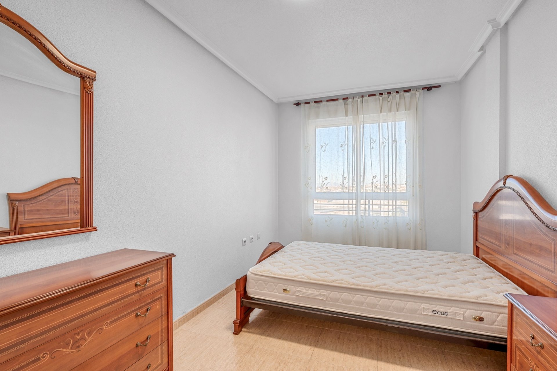 Resale - Apartment -
Torrevieja